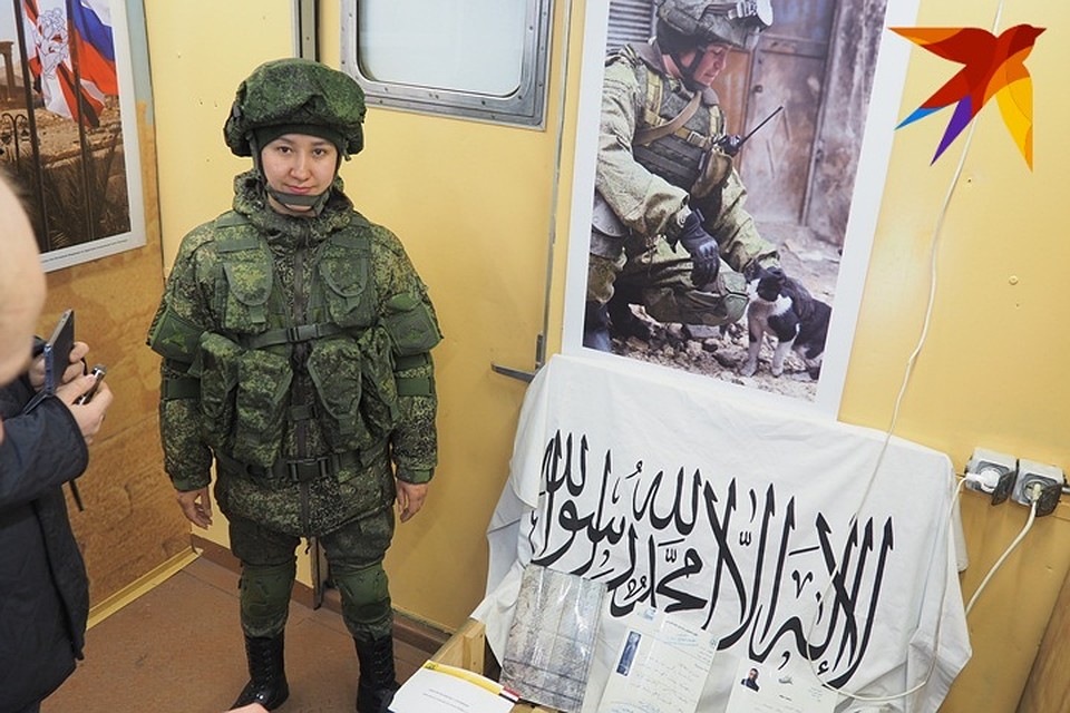 Экскурсоводы были готовы объяснить каждую мелочь и не ленились повторять по 10 раз одно и то же. Фото: Виктор КОСТРОВ