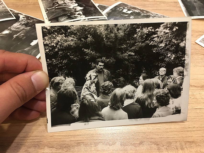 Фотографиям Довлатова повезло, что их нашёл именно Виталий. Переснял Павел Клоков