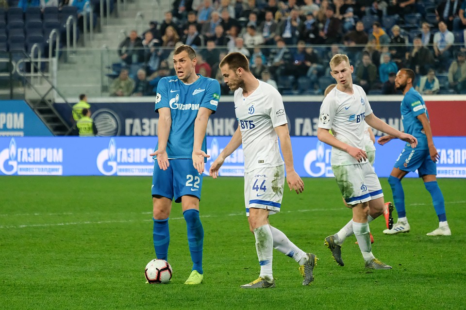 Зенит продолжает лидировать в чемпионате Фото: Артем КИЛЬКИН