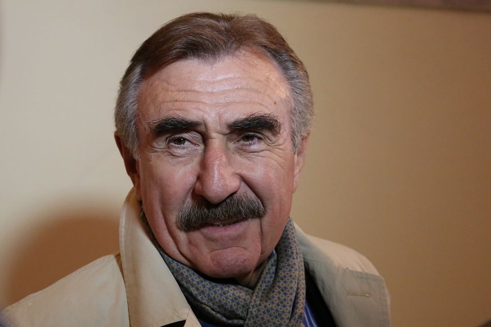 Леонид Каневский признается, что «зашифровал» в своей иностранной речи фамилию будущей жены.Фото: Борис КУДРЯВОВ\Экспресс-газета.