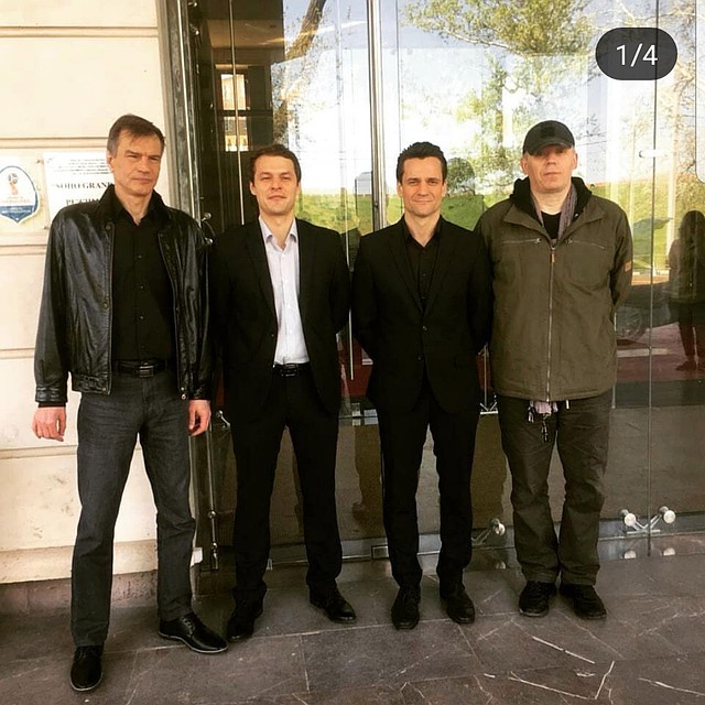 Звездный состав сериала "Под прикрытием": Денис Карасёв, Михаил Гаврилов, Дмитрий Миллер, Сергей Ткачев. Фото: Сохо гранд отель Азов