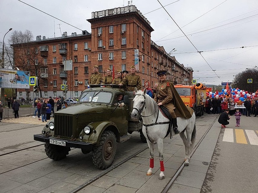 Нижний Тагил - единственный город, где в параде принимает участие конница. Фото: предоставлено Русланом Марчевским
