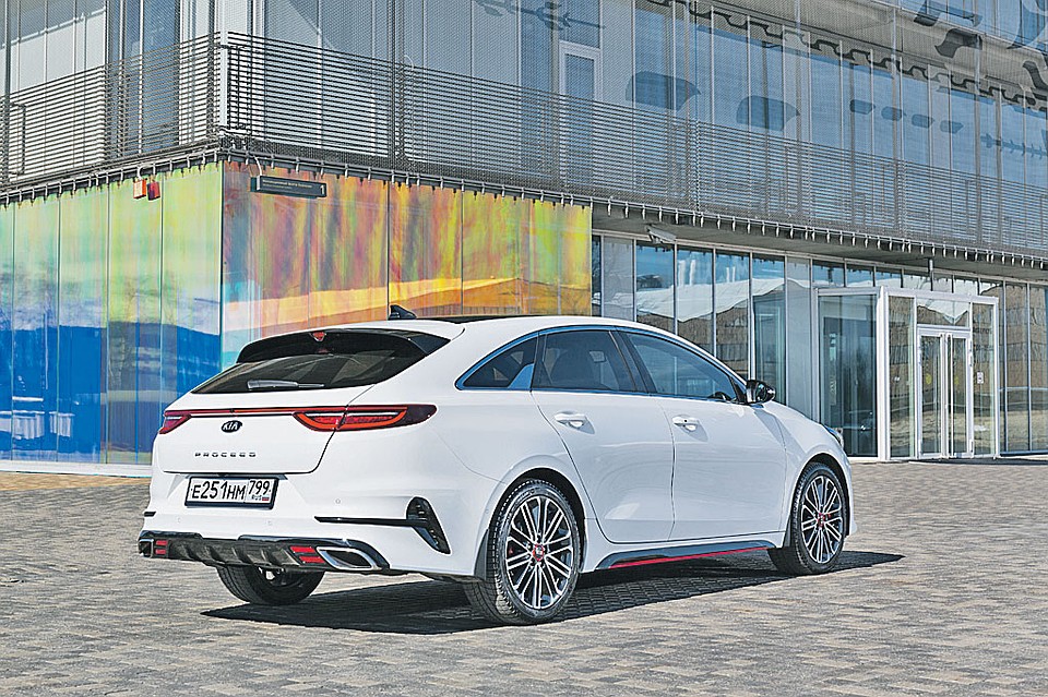 Знакомьтесь, KIA ProCeed. Фото: Предоставлено пресс-службами