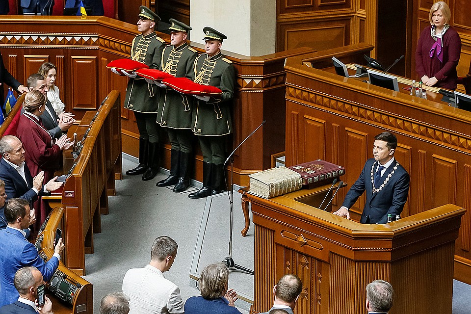 Выступление президента Зеленского перед депутатами. Фото: REUTERS