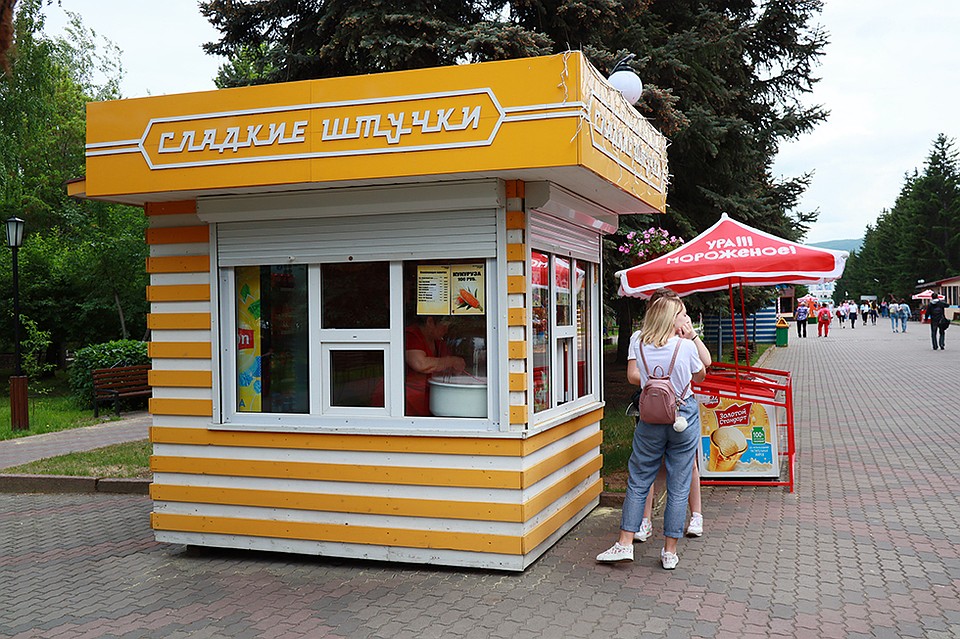 Если собственник проигнорирует уведомление, районная администрация ликвидирует постройки своими силами Фото: Мария ЛЕНЦ