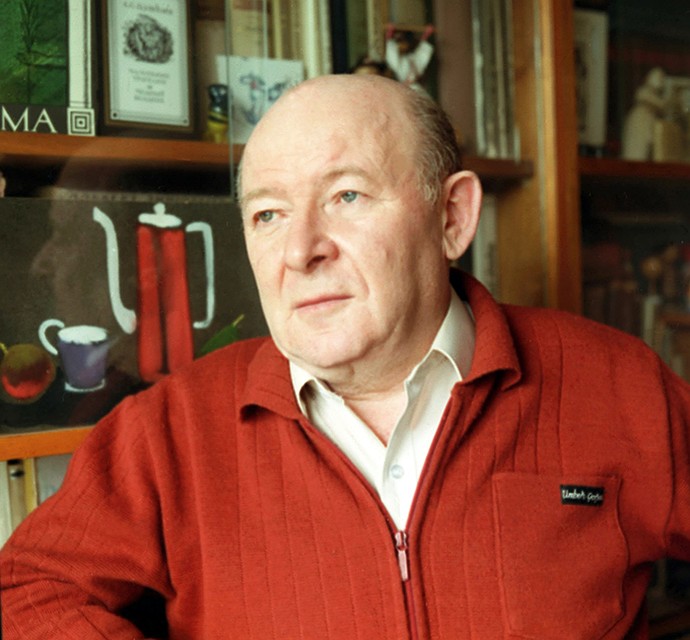 Константин Ваншенкин был почти аскетом: у него не было даже машины, хотя на отчисления от одной только песни «Я люблю тебя, жизнь» он мог запросто купить любую иномарку Фото: фотохроника ТАСС.