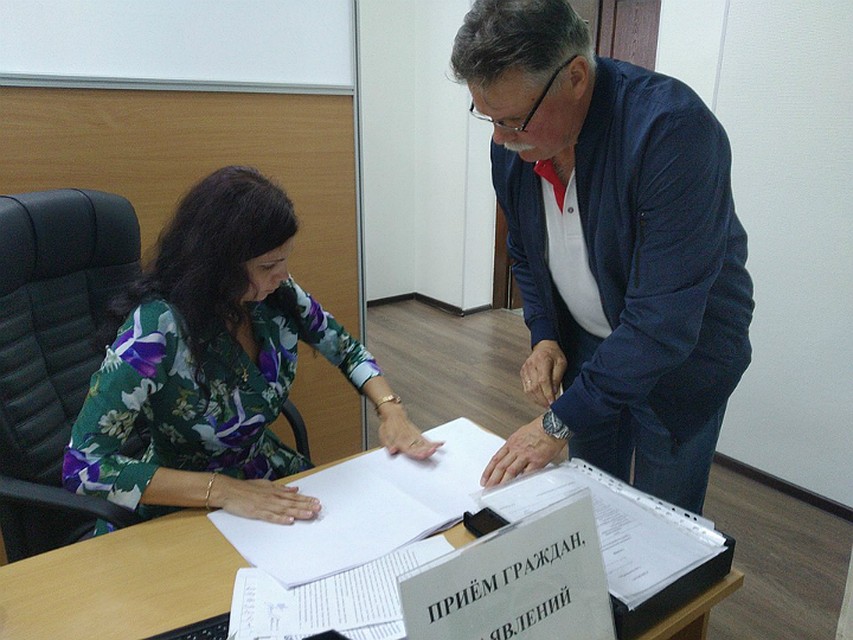 Документы подали Иванова и правнук одного из репрессированных священников Фото: личная страницы Оксаны Ивановой в Facebook