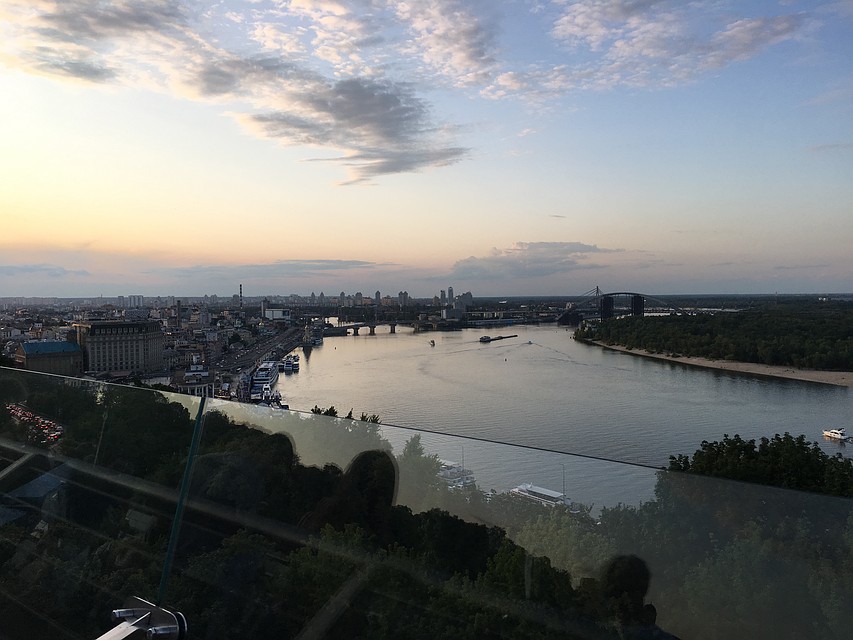 В защиту русского языка баррикады в Киеве не строят. Фото: Анастасия Матвеева