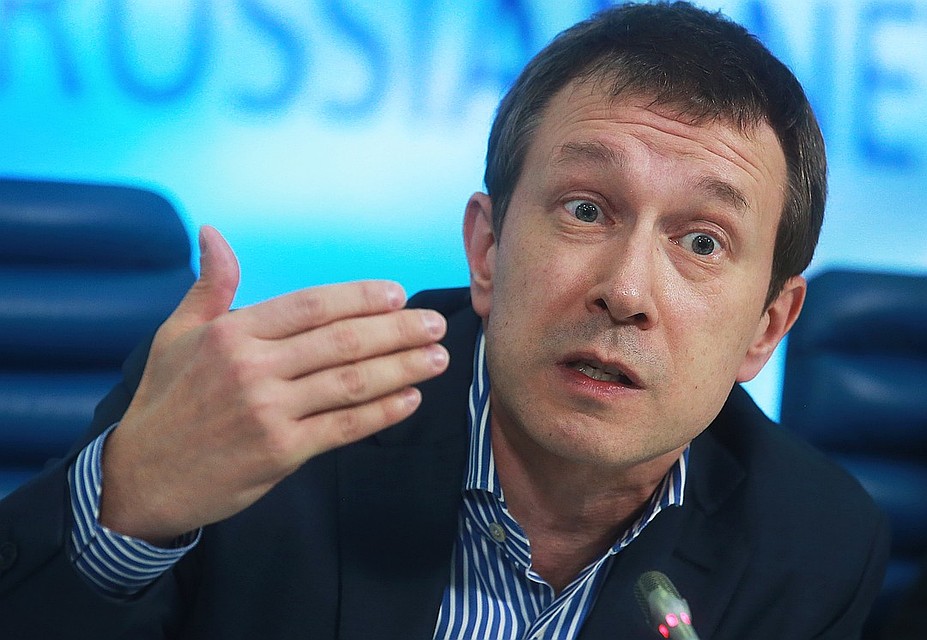 О главных итогах выборов в Верховную Раду, прошедших на Украине, «Комсомольской правде» рассказал директор Центра политической конъюнктуры Алексей Чеснаков. Фото: Сергей Фадеичев/ТАСС