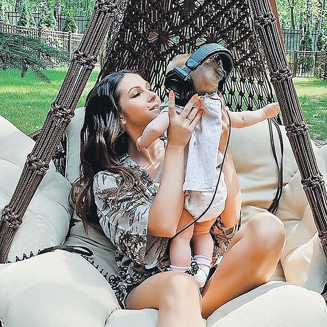 Певица Нюша родила первенца в Майами. Фото: instagram.com/nyusha_nyusha
