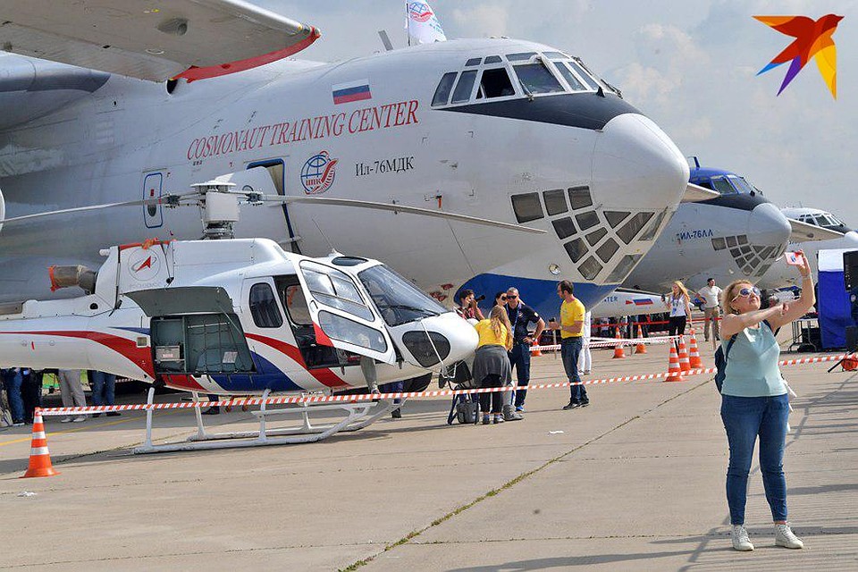 Показали на салоне и самолет-лабораторию ИЛ-76 МДК - в нем в режиме невесомости готовятся к полетам космонавты Фото: Владимир ВЕЛЕНГУРИН