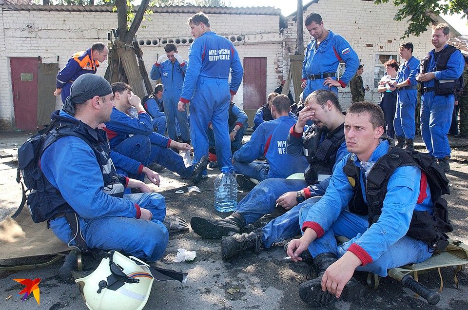 Беслан. Сентябрь 2004 год Фото: Владимир ВЕЛЕНГУРИН