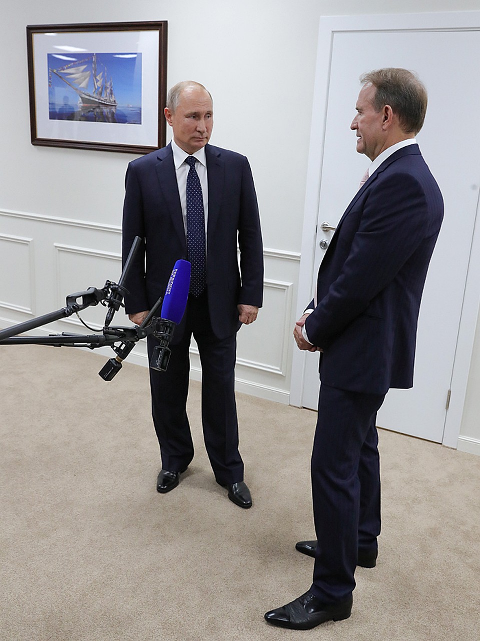 Во Владивосток прилетел украинский политик Виктор Медведчук Фото: REUTERS