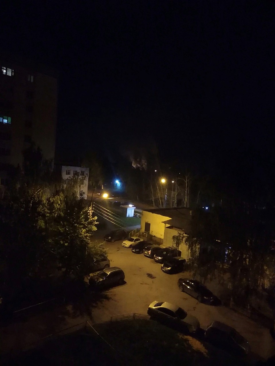 Очевидцы говорят о сильном запахе пластика Фото: СОЦСЕТИ