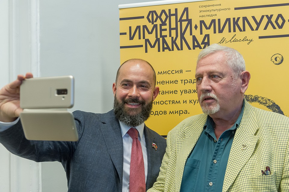 Николай Миклухо-Маклай выступил на пресс-конференции в Петербурге, где заявил о начале экспедиции в Новую Гвинею. Фото: Олег ЗОЛОТО