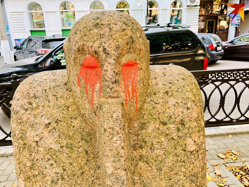 Его обещают помыть на следующей неделе Фото: Татьяна РУМЯНЦЕВА