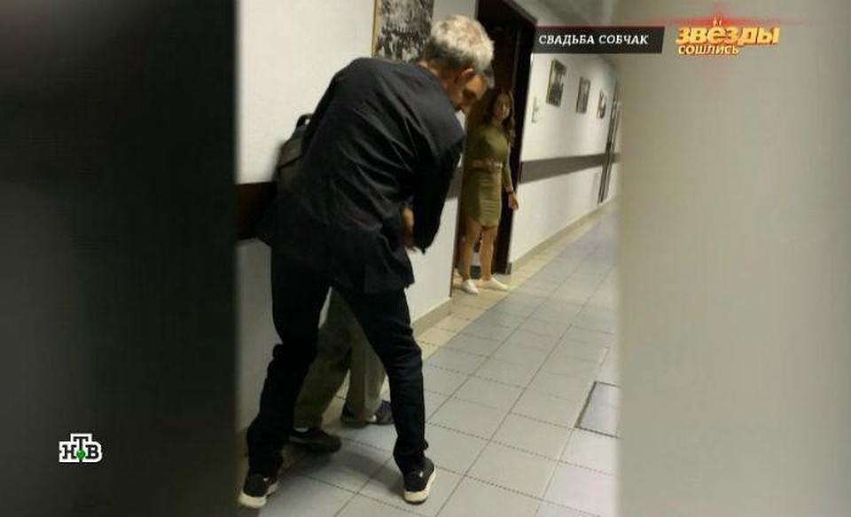 Перед свадьбой Константин Богомолов набросился на репортеров с кулаками прямо в коридорах Останкино
