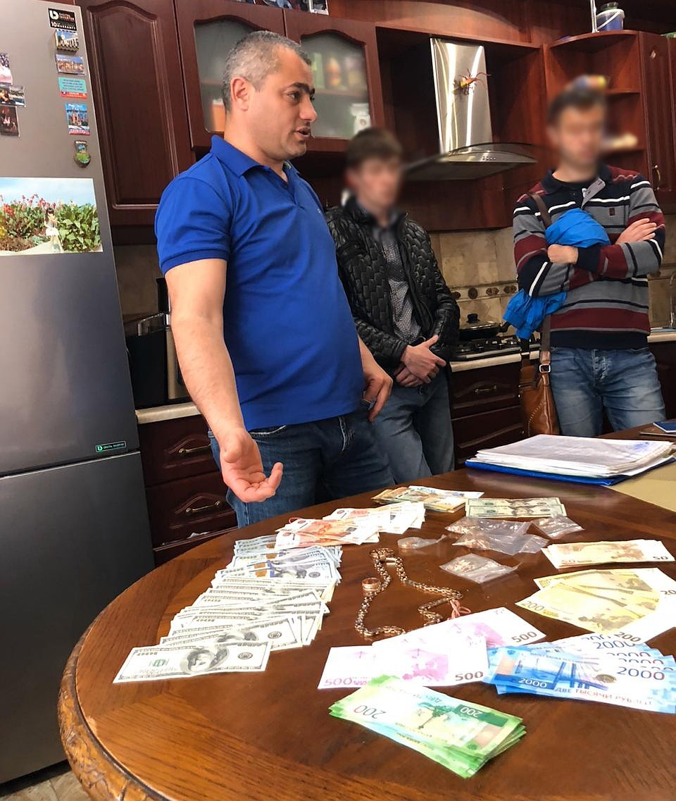 ФСБ выявило преступную схему получения компенсации за перевозку льготников. Фото: УФСБ России по РК и городу Севастополю.