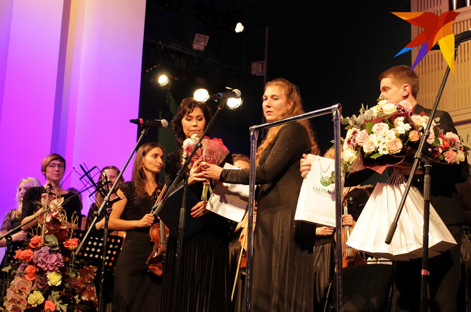 Цветы в финале Фото: Ирина ТАРАСОВА
