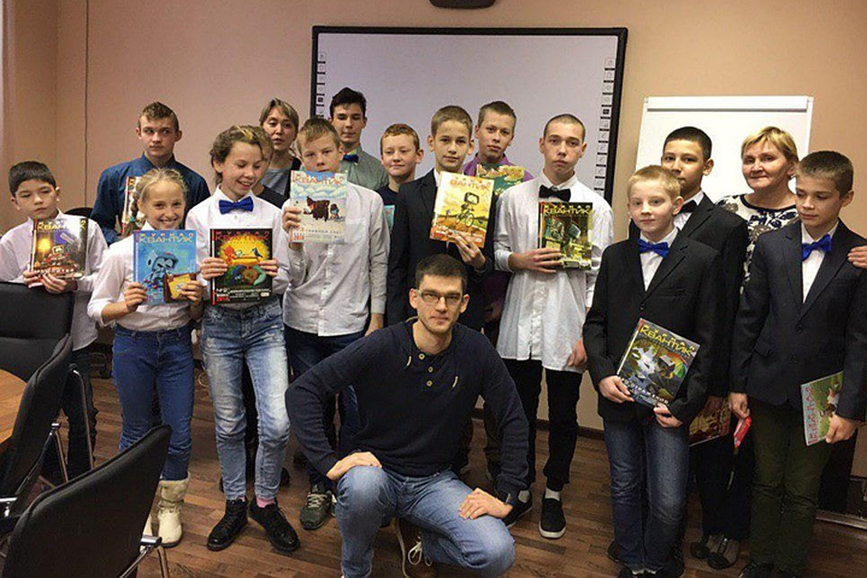 Артемий Елисеев считает: во время занятий с детьми из детских домов очень важно задумываться и обходить острые углы в диалоге, установить доверительные отношения и быть честным с ребенком. Фото: из личного архива