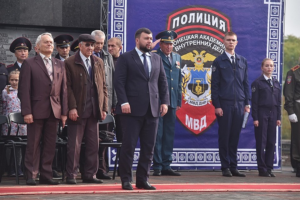 Курсанты Донецкой академии внутренних дел приняли присягу на верность народу Республики. Фото: Официальный сайт Главы Республики
