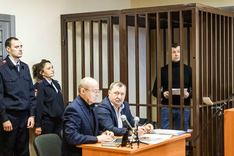 Сазонова защищают два адвоката Фото: Светлана МАКОВЕЕВА