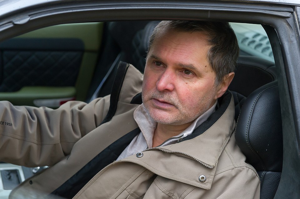 Дмитрий Парфенов свое увлечение машинами не бросил. Правда, перешел со временем на модели посерьезнее - сейчас он работает в собственной фирме по созданию военных внедорожников. Фото: Олег ЗОЛОТО