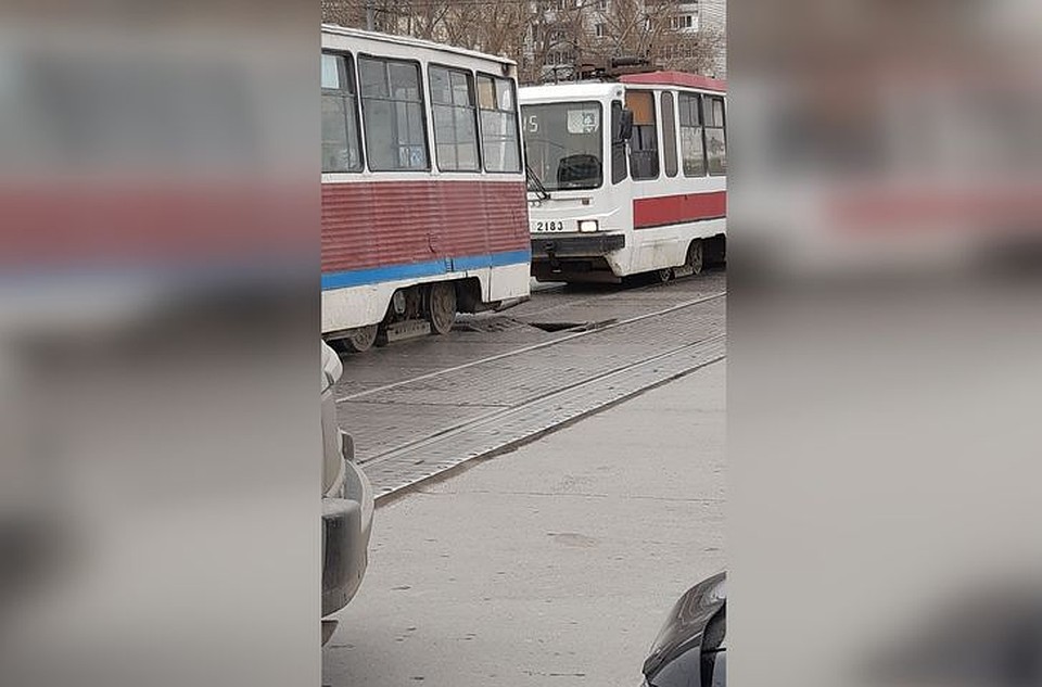 Пользователи соцсетей делают предположения о причинах произошедшего. Фото: "АСТ-54"