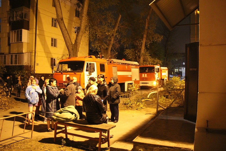 В Липецке из горящей квартиры спасли 3 детей и женщину Фото: Пресс-служба ГУ МЧС Липецкой области.