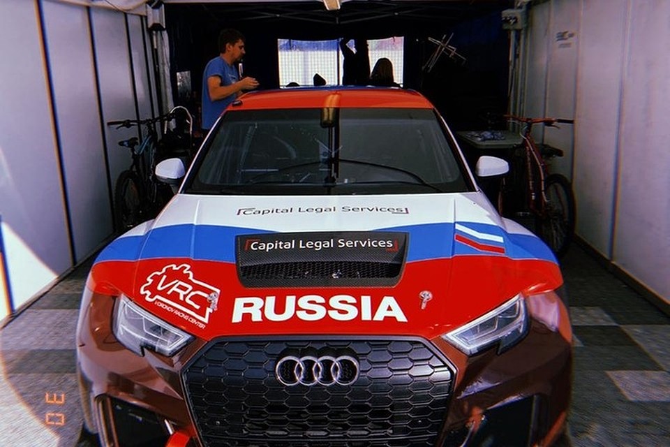 Ездит Клим на гоночном седане Audi RS3 LMS - от этого авто, согласитесь, так и веет брутальностью. Фото: Григорий Голышев