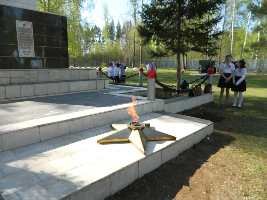 Деньги на установку Вечного огня собирали всем миром. Фото: Из личного архива героя публикации