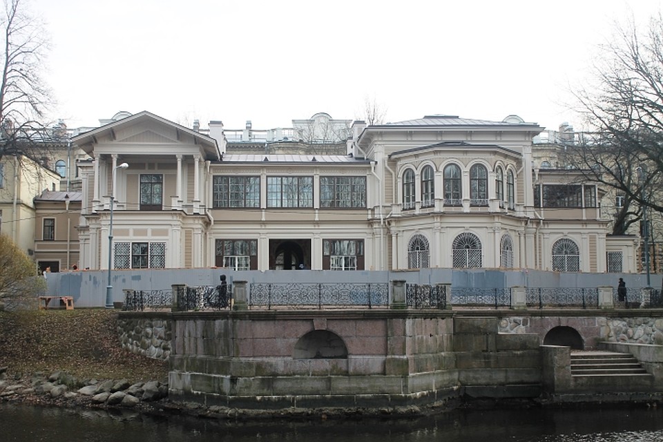 Деревянную дачу восстанавливали с 2016 года. Фото: КГИОП Петербурга