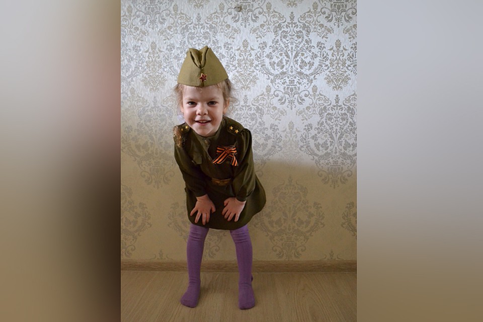 Четырехлетней малышке не терпится поскорее увидеть нового друга! Фото: СОЦСЕТИ