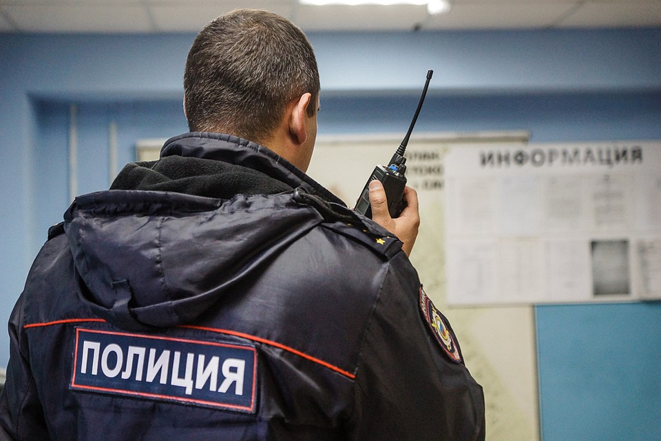 Многие молодые люди после университета мечтают пойти не в бизнесмены, а в силовики. Фото: Светлана МАКОВЕЕВА