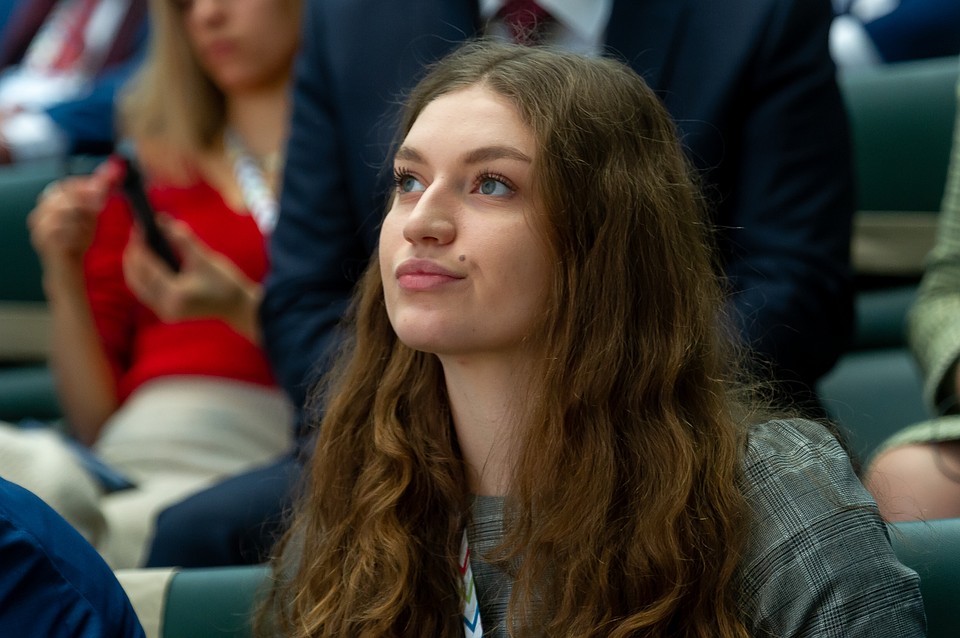 Так уж повелось, что форумы в Петербурге, будь то экономический и культурный, – это еще и светское мероприятие. Фото: Олег ЗОЛОТО