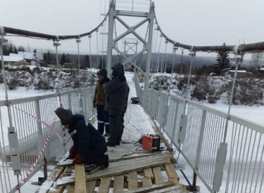Ремонт переправы, по планам, завершится в двадцатых числах ноября. Фото: пресс-служба администрации Чунского района