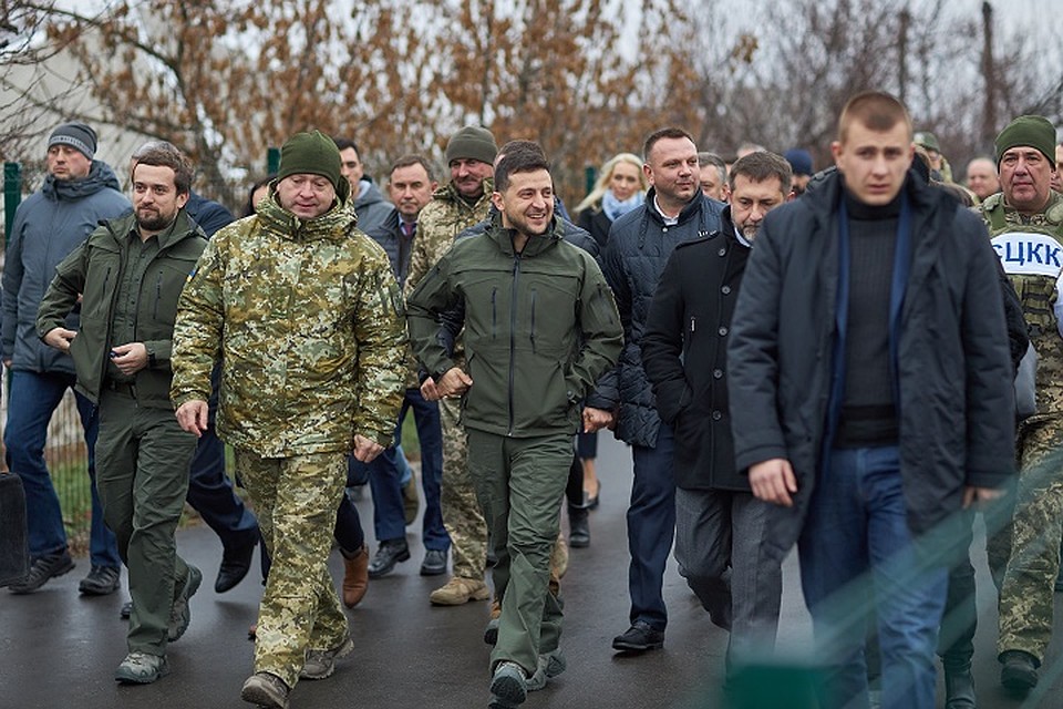 Зеленский побывал на мосту в Станице Луганской. Фото: president.gov.ua