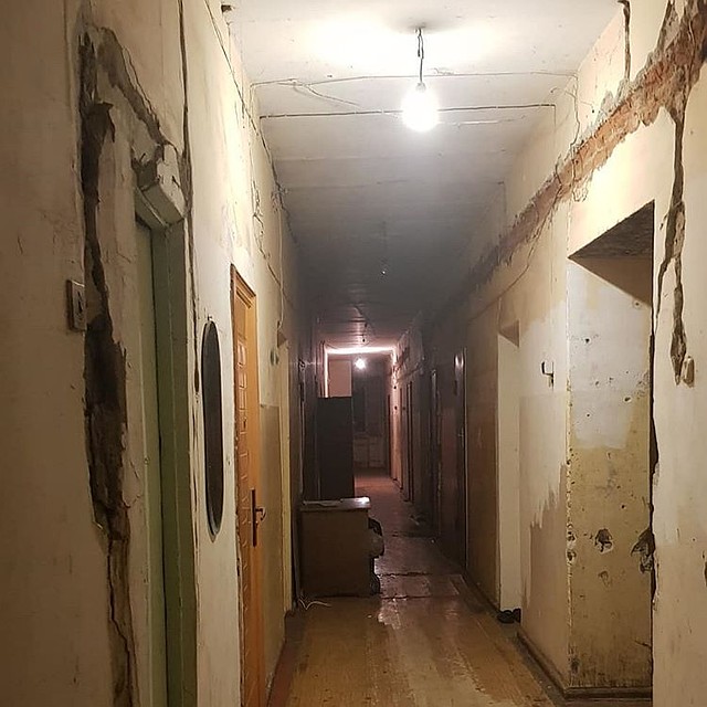 Аварийное общежитие на улице Дзержинского в Краснодаре Фото: instagram.com/obsh_krd/