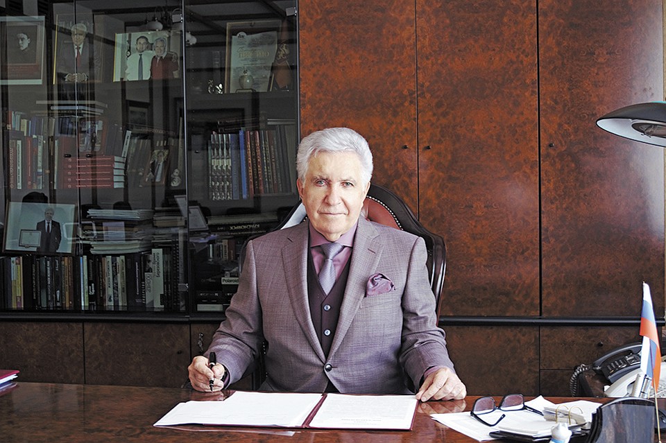 Вячеслав Иванов
