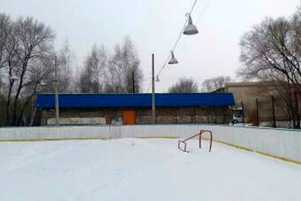 Хоккейная коробка в селе. Фото: Татьяна Глушко