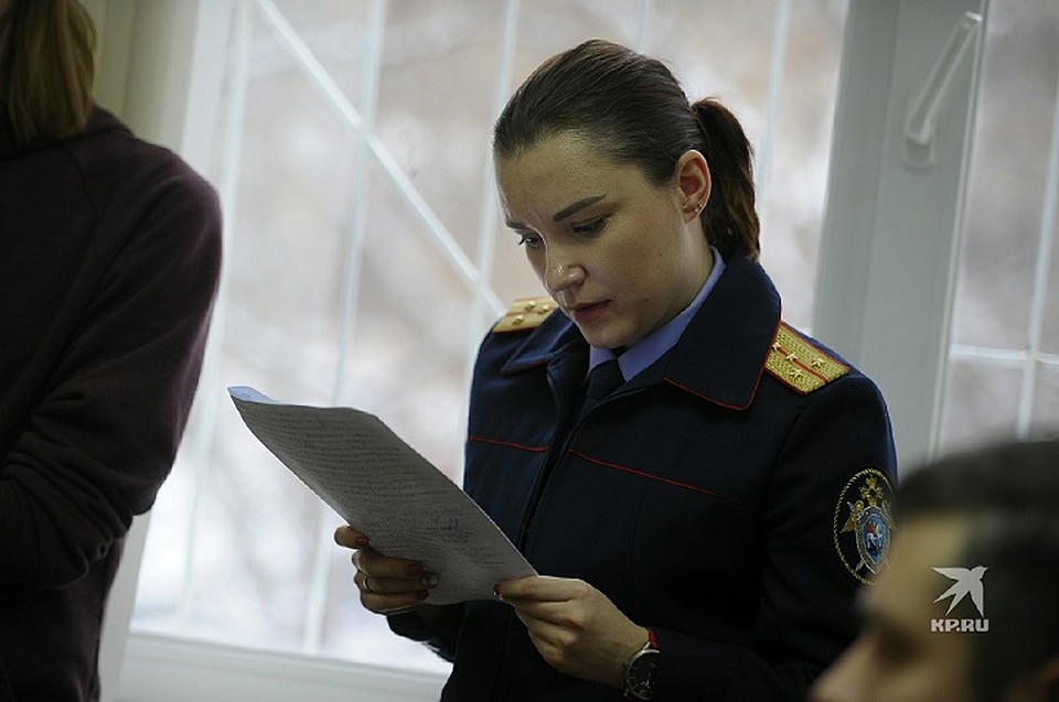 Следователь задает вопросы обвиняемому Фото: Алексей БУЛАТОВ