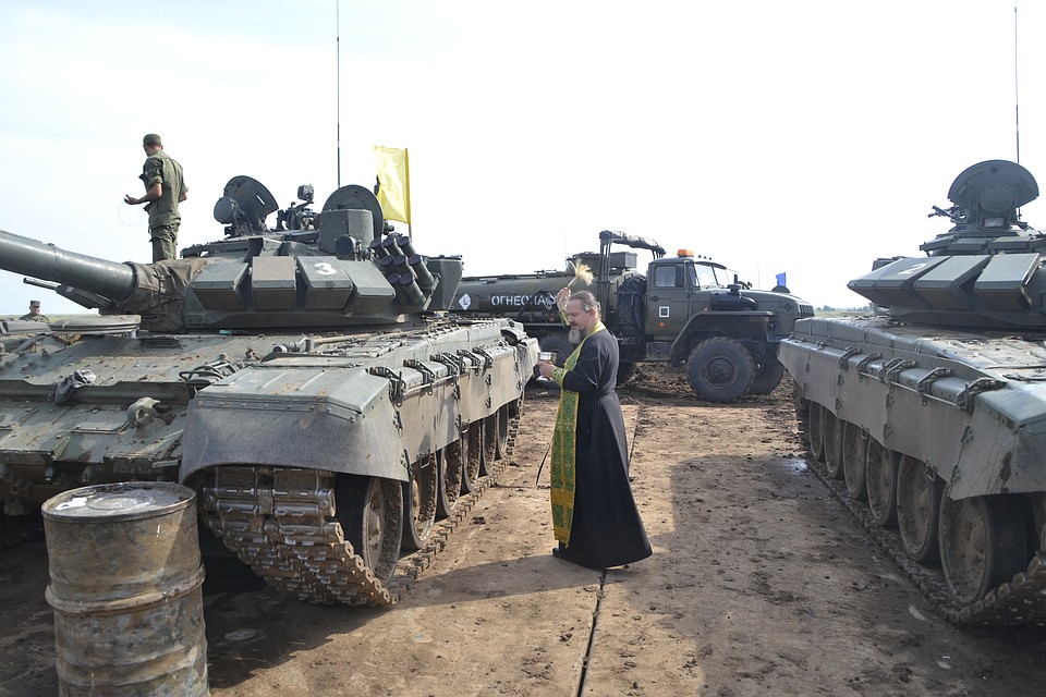 Михаил на танковом биатлоне на полигоне в Волгограде в 2015 году Фото: Предоставлено "Комсомолке"