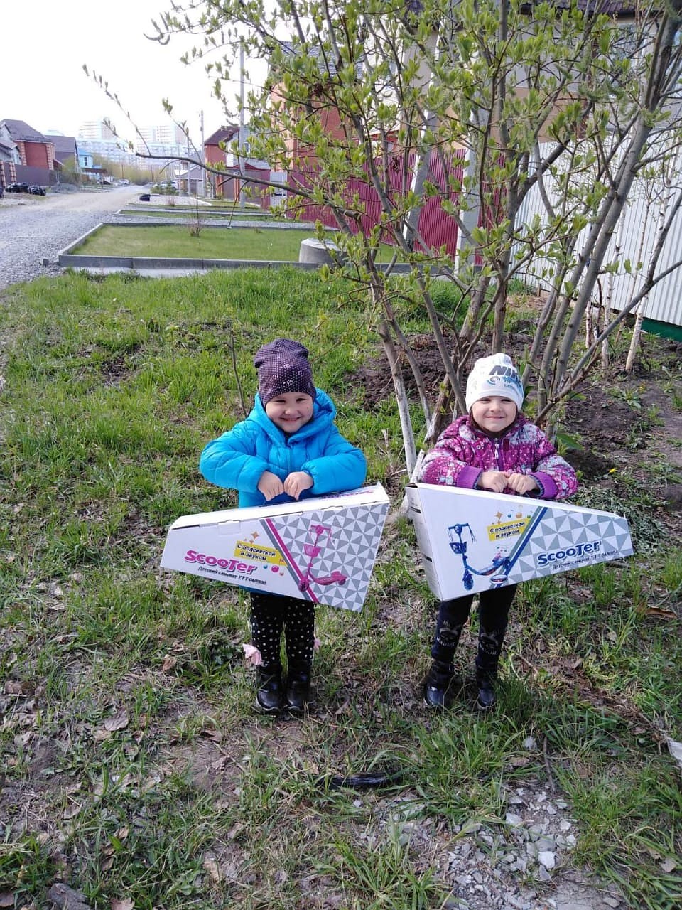 В приемной семье малышек баловали и заботились об их здоровье. Фото: личный архив. Фото: Алена МАРТЫНОВА