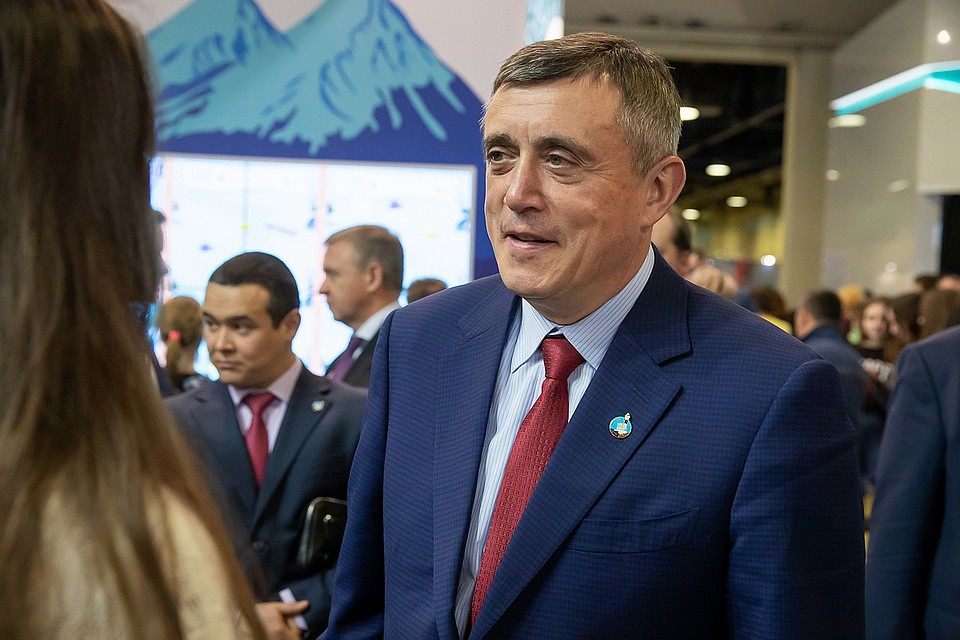 Валерий Лимаренко считает «Дни Дальнего Востока» в Москве хорошей возможностью рассказать москвичам о Сахалине и Курилах. Фото предоставлено пресс-службой правительства Сахалинской области.