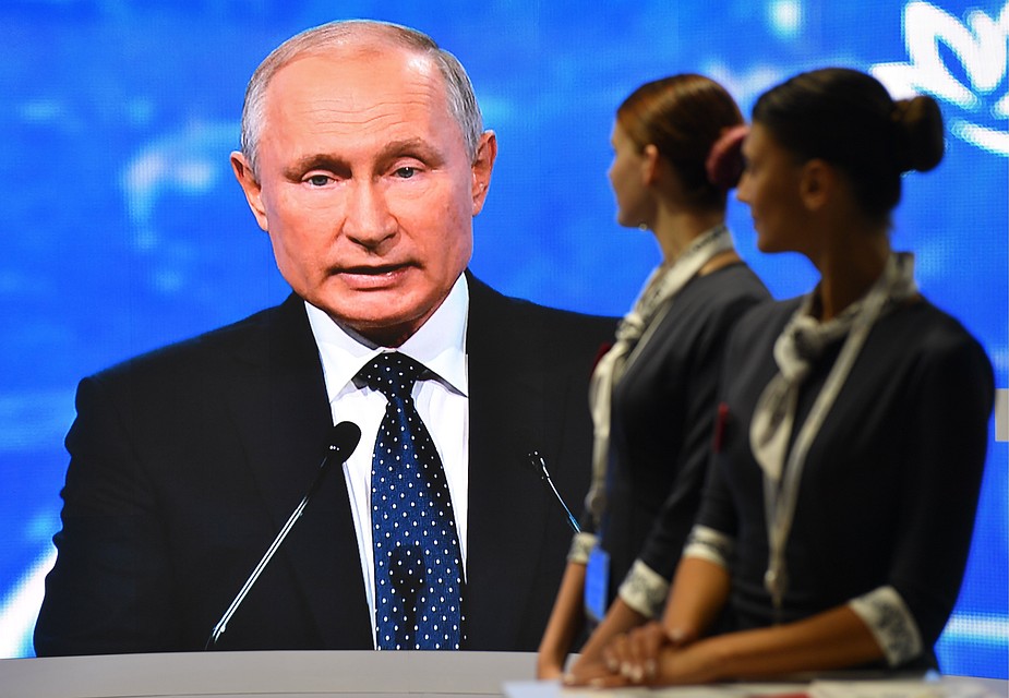 Встреча Владимира Владимировича Путина с общественностью по вопросам развития Дальнего Востока. Автор фото: КИРИЛЛ КУХМАРЬ/ТАСС