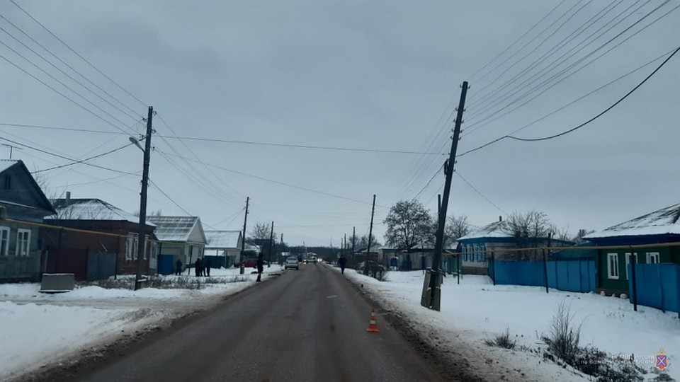 Погибший мужчина шел по краю дороги. Фото: ГУ МВД по Волгоградской области