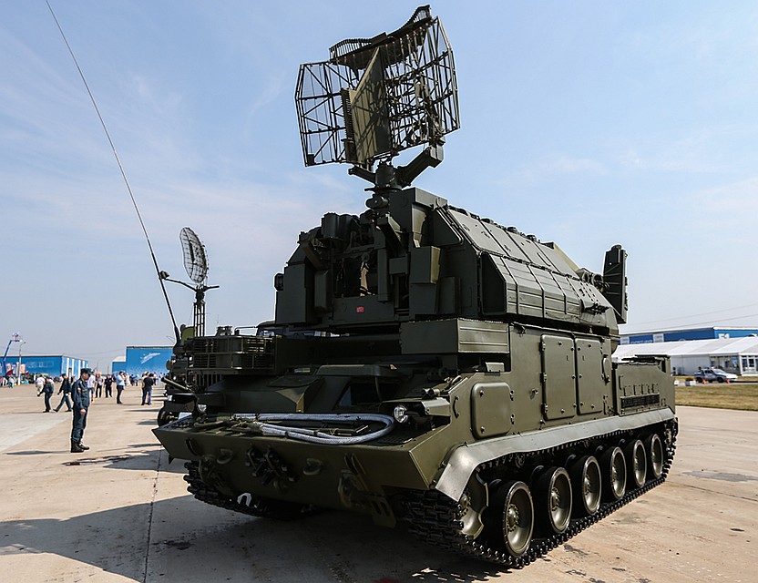«Тор-М1» может вести огонь своими 8 ракетами как в ручном режиме, так и автоматическом. Фото ТАСС/ Сергей Савостьянов