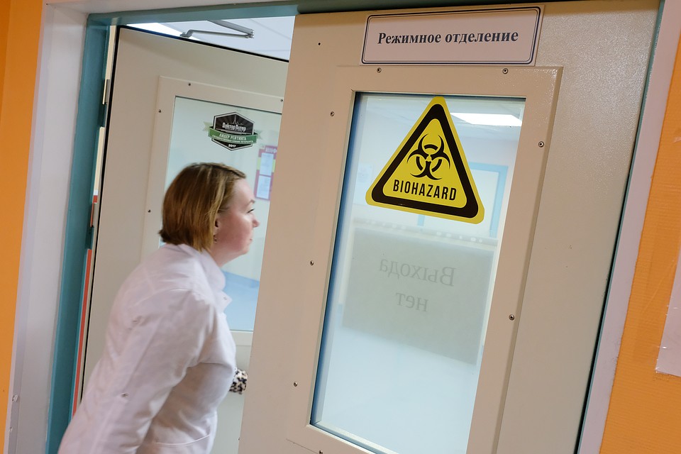 По предварительным данным, у пострадавшей ОРВИ. Однако обследование еще продолжается. Фото: Артем КИЛЬКИН