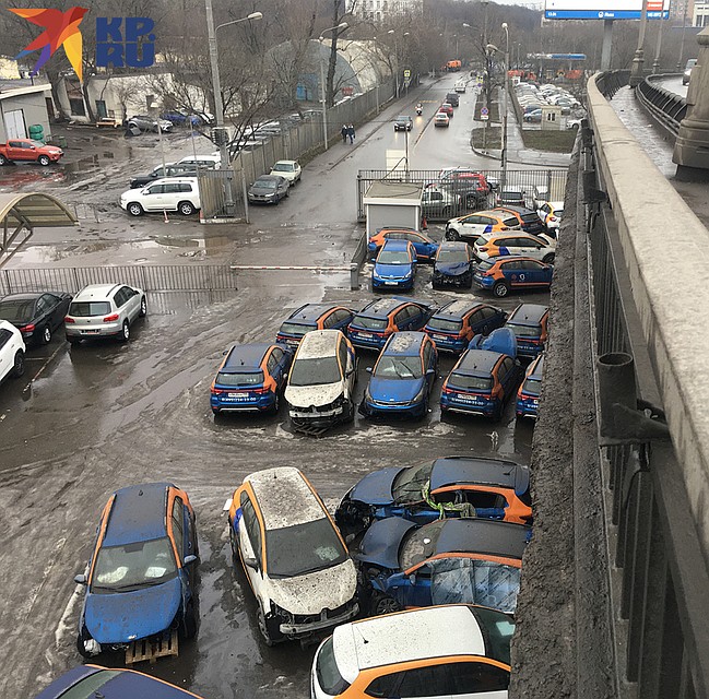 Если сравнивать с обычными авто, то у прокатных аварийность выше в пять раз Фото: Павел КЛОКОВ