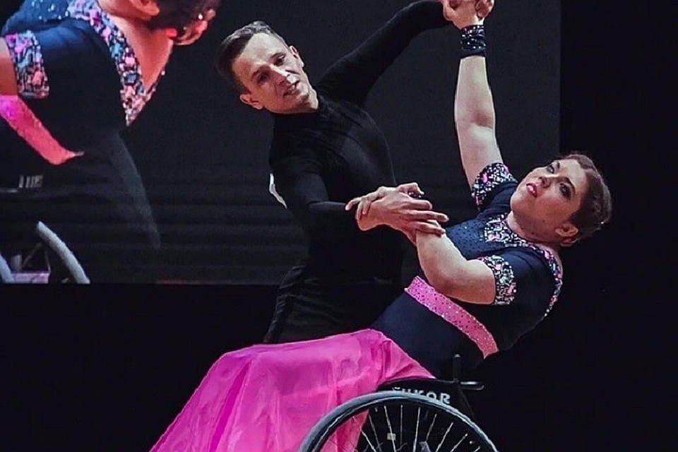 Ямальский дуэт третьим местом на чемпионате России по танцам на колясках Фото: страница Дмитрия Артюхова vk.com